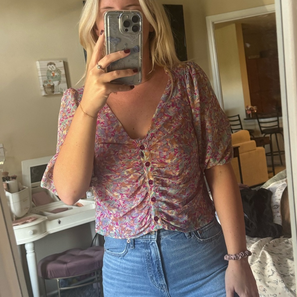 NEVER WORN LANE 201 floral blouse